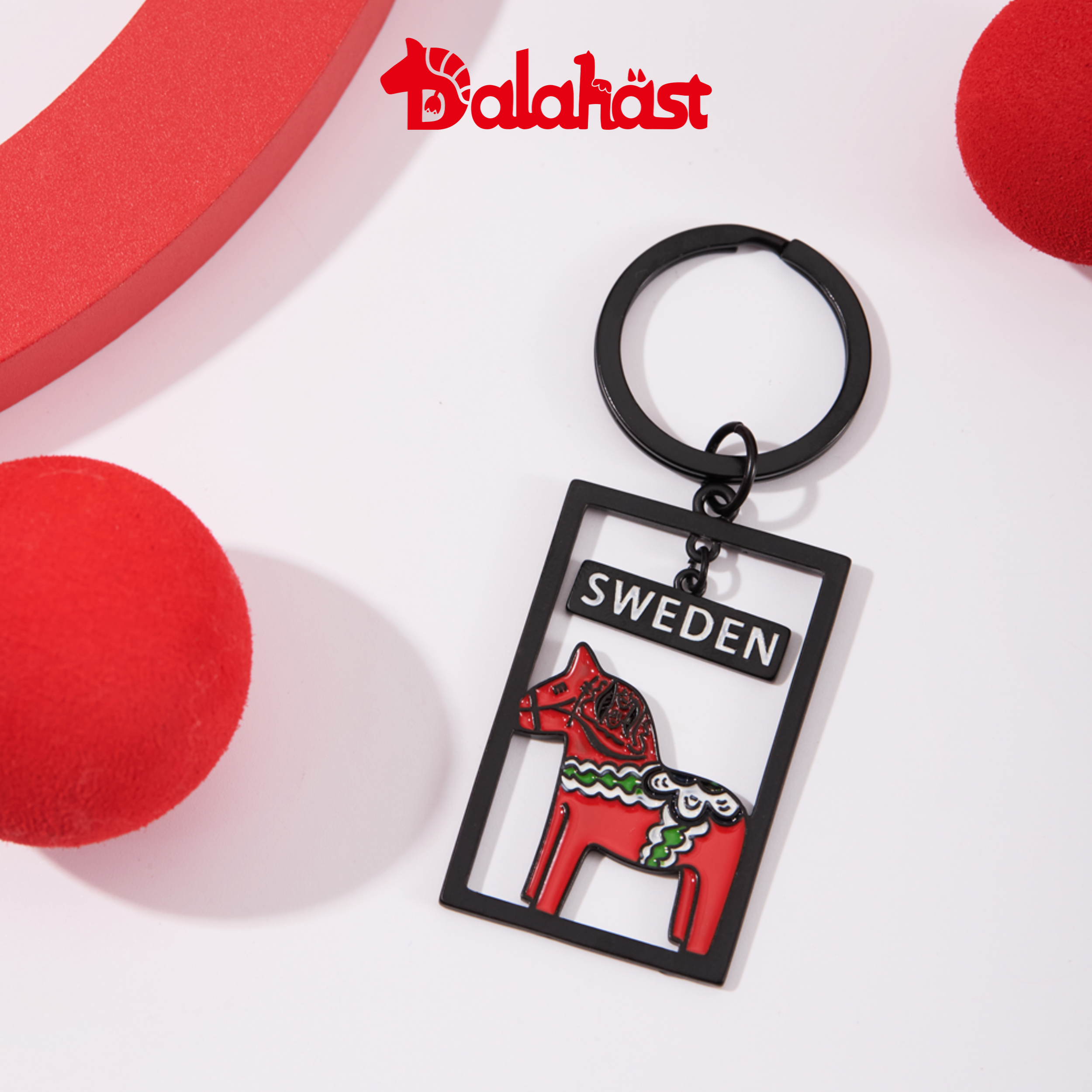 Swedish-Inspired Home Decor: Swedish Dalahast keychain（black）