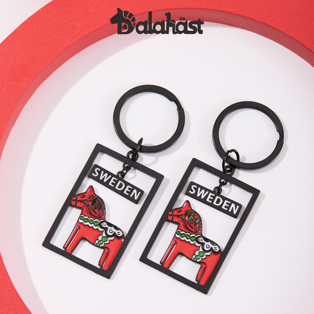Swedish-Inspired Home Decor: Swedish Dalahast keychain（black）